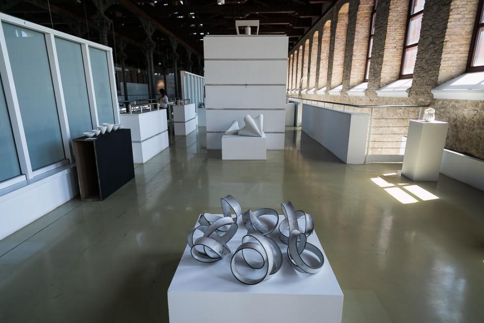 Feria de artesanía en el Matadero de Zaragoza.