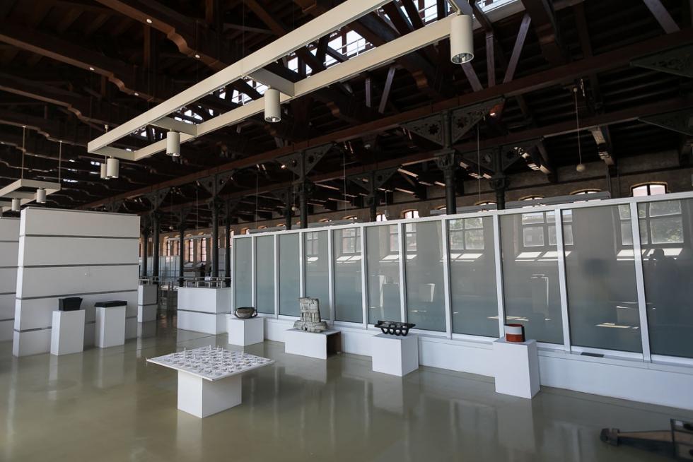 Feria de artesanía en el Matadero de Zaragoza.