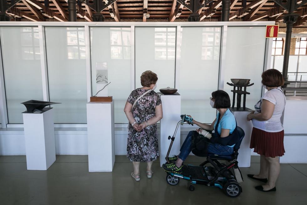Feria de artesanía en el Matadero de Zaragoza.