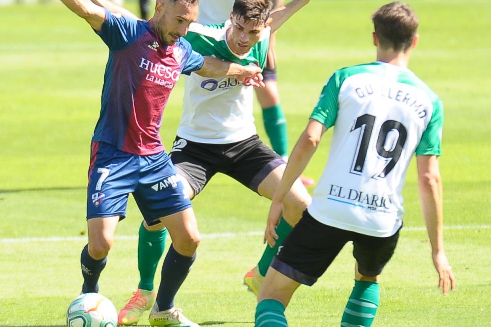 Partido del Racing de Santander contra la SD Huesca, en El Sardinero.