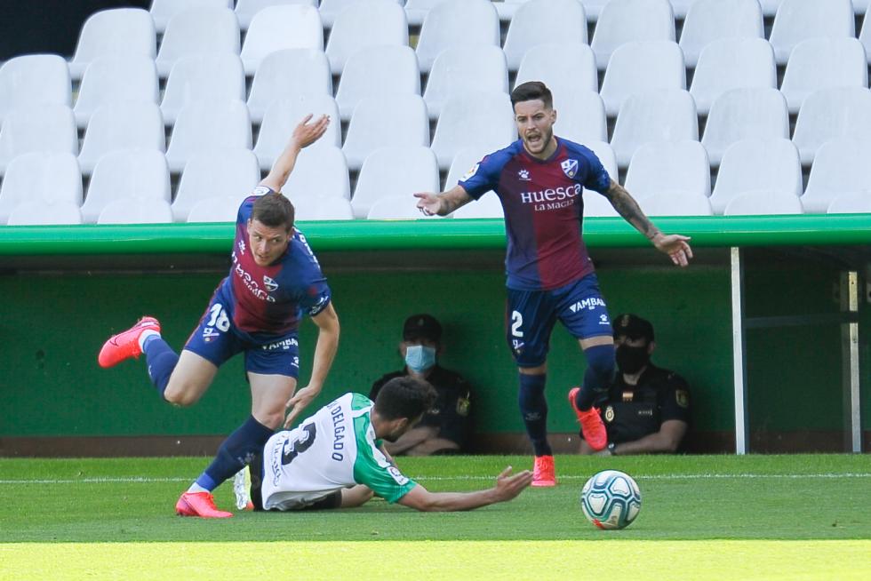 Partido del Racing de Santander contra la SD Huesca, en El Sardinero.