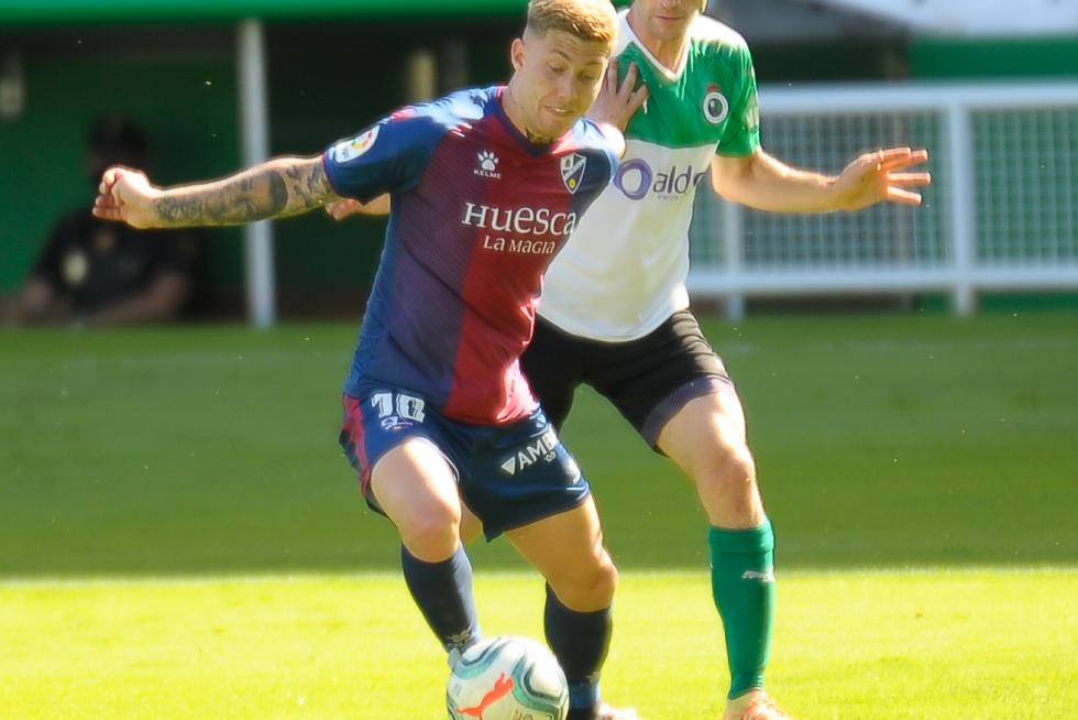 Partido del Racing de Santander contra la SD Huesca, en El Sardinero.