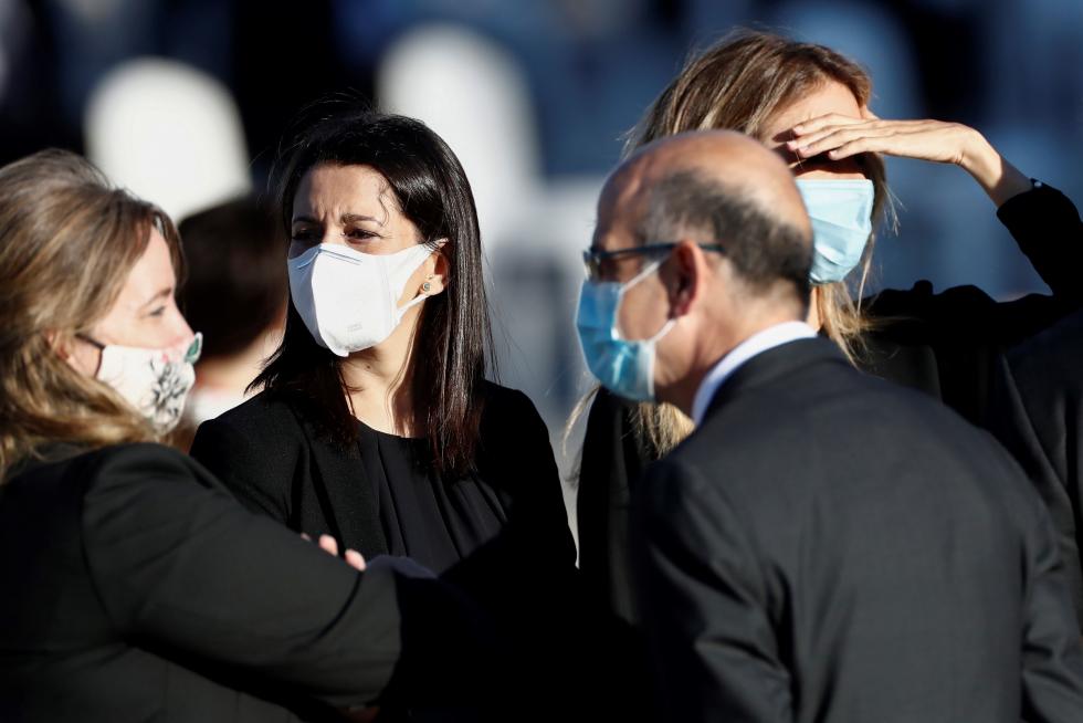 El Estado homenajea a las víctimas del virus y a quienes le han hecho frente