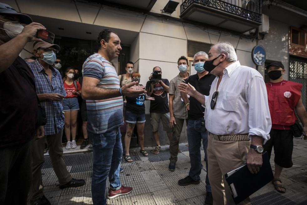 Se han vivido momentos de tensión durante el desalojo de los okupas