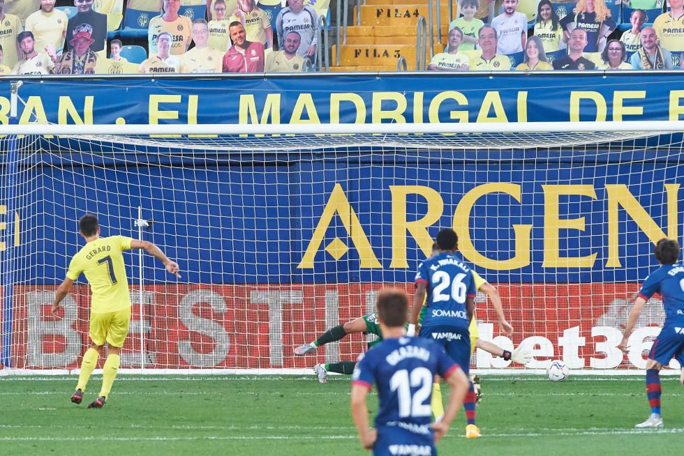 Imágenes del partido Villarreal-Huesca
