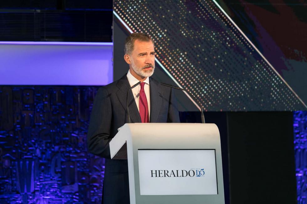 El rey Felipe VI, durante su discurso en la rotativa de HERALDO.