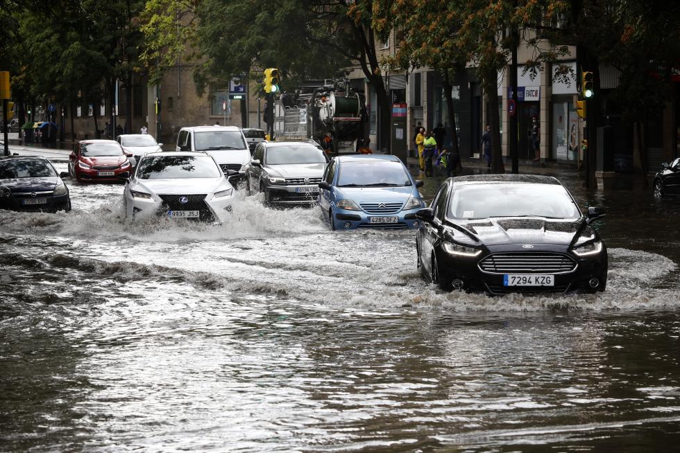 Tromba de lluvia torrencial en Zaragoza