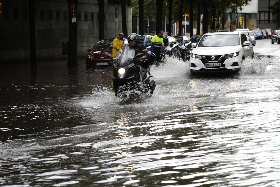 Tromba de lluvia torrencial en Zaragoza
