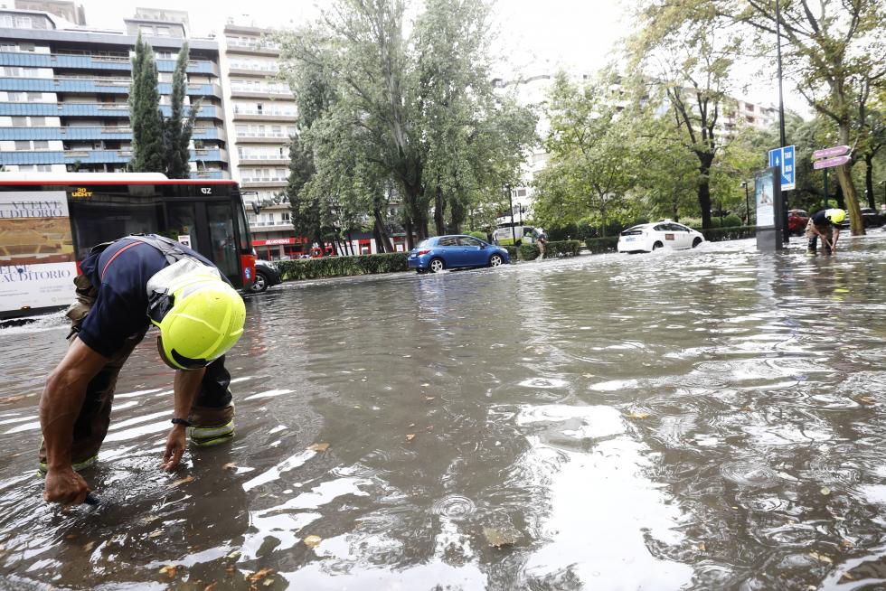Tromba de lluvia torrencial en Zaragoza