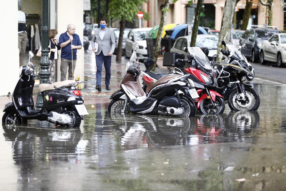 Tromba de lluvia torrencial en Zaragoza