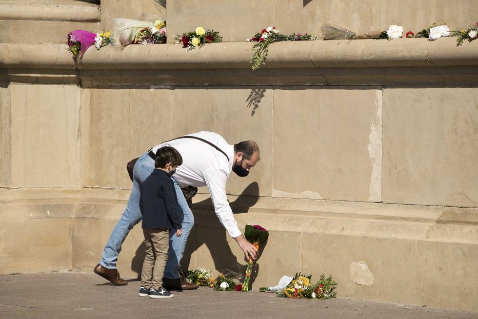 Primer día de las 'no fiestas' del Pilar en Zaragoza.