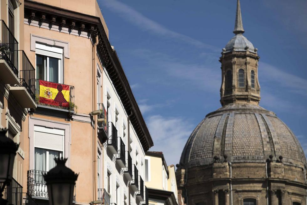 Primer día de las 'no fiestas' del Pilar en Zaragoza.