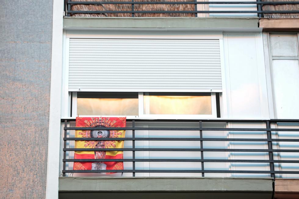Balcones engalanados en el Día del Pilar 2020 en Zaragoza