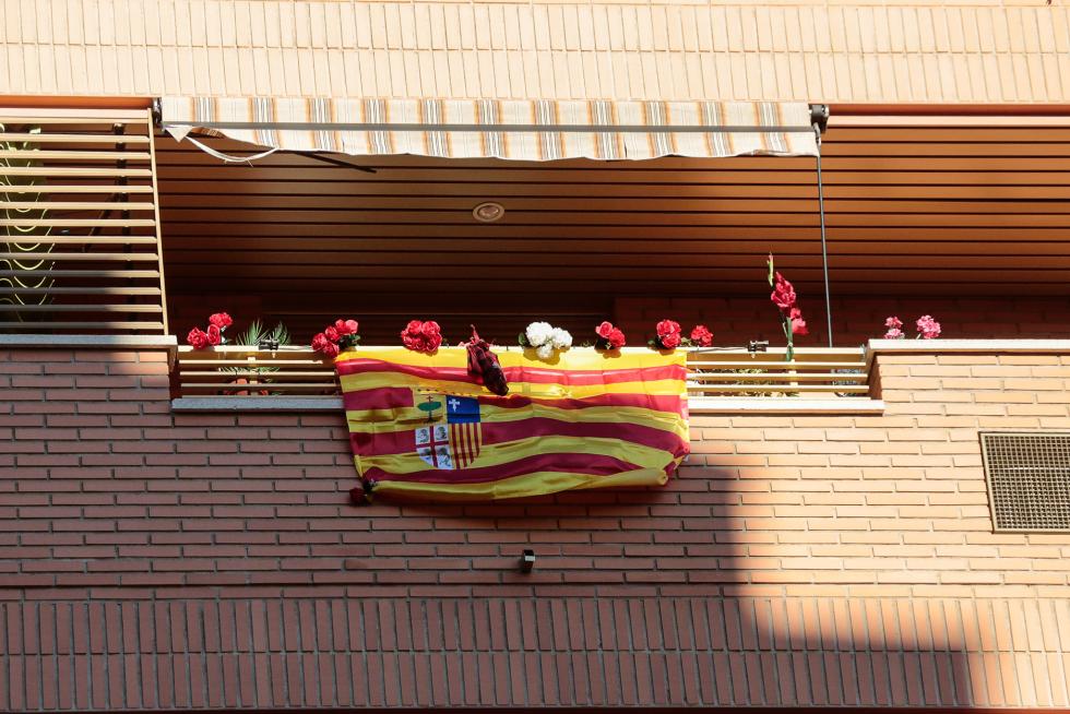 Balcones engalanados en el Día del Pilar 2020 en Zaragoza