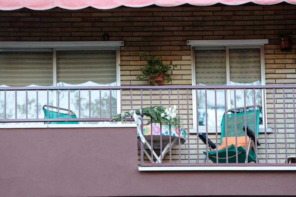 Balcones engalanados en el Día del Pilar 2020 en Zaragoza