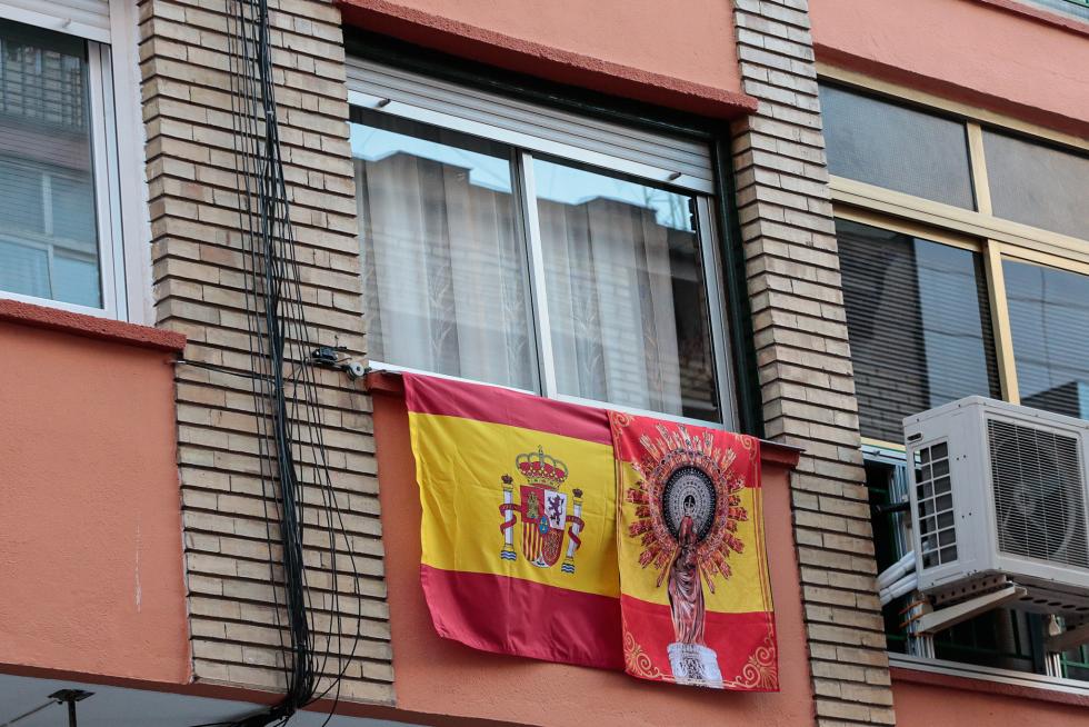Balcones engalanados en el Día del Pilar 2020 en Zaragoza