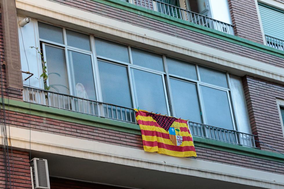Balcones engalanados en el Día del Pilar 2020 en Zaragoza