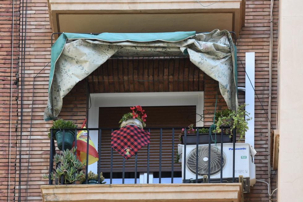 Balcones engalanados en el Día del Pilar 2020 en Zaragoza