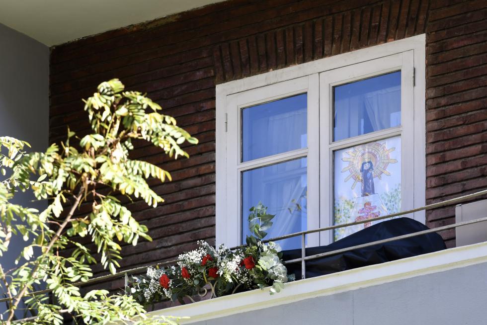 Balcones engalanados en el Día del Pilar 2020 en Zaragoza