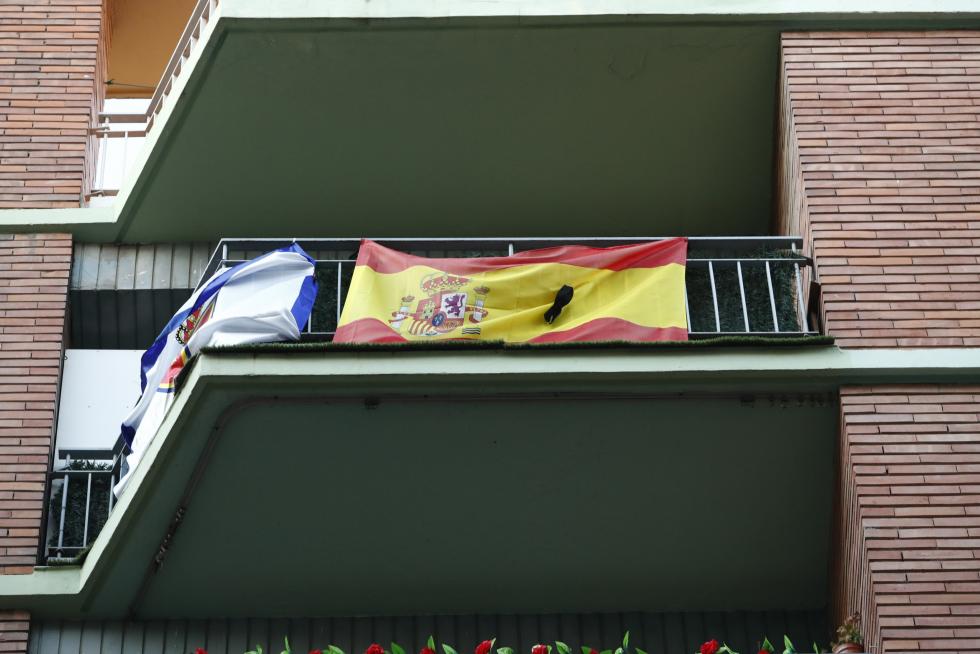 Balcones engalanados en el Día del Pilar de 2020 en Zaragoza