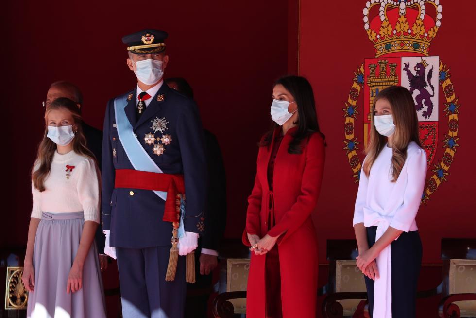 Los Reyes presiden un 12-O sin desfile militar.
