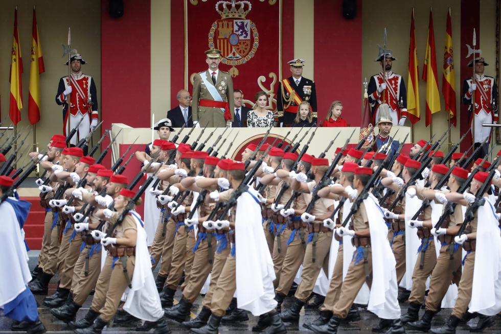 Los Reyes presiden un 12-O sin desfile militar.