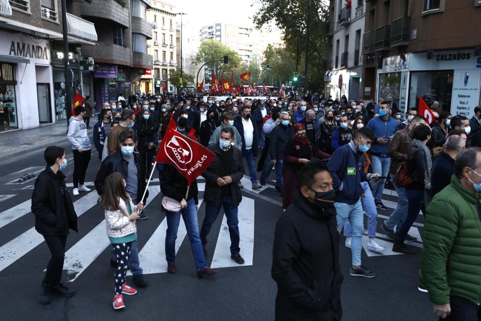 Manifestación de trabajadores de Alumalsa, este sábado en Zaragoza.