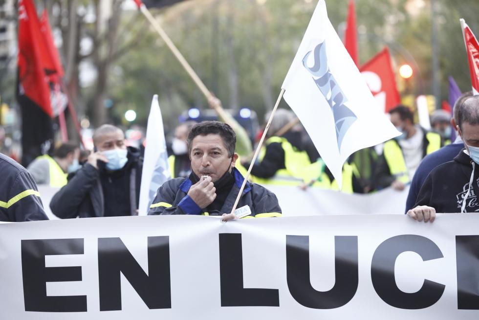 Manifestación de trabajadores de Alumalsa, este sábado en Zaragoza.