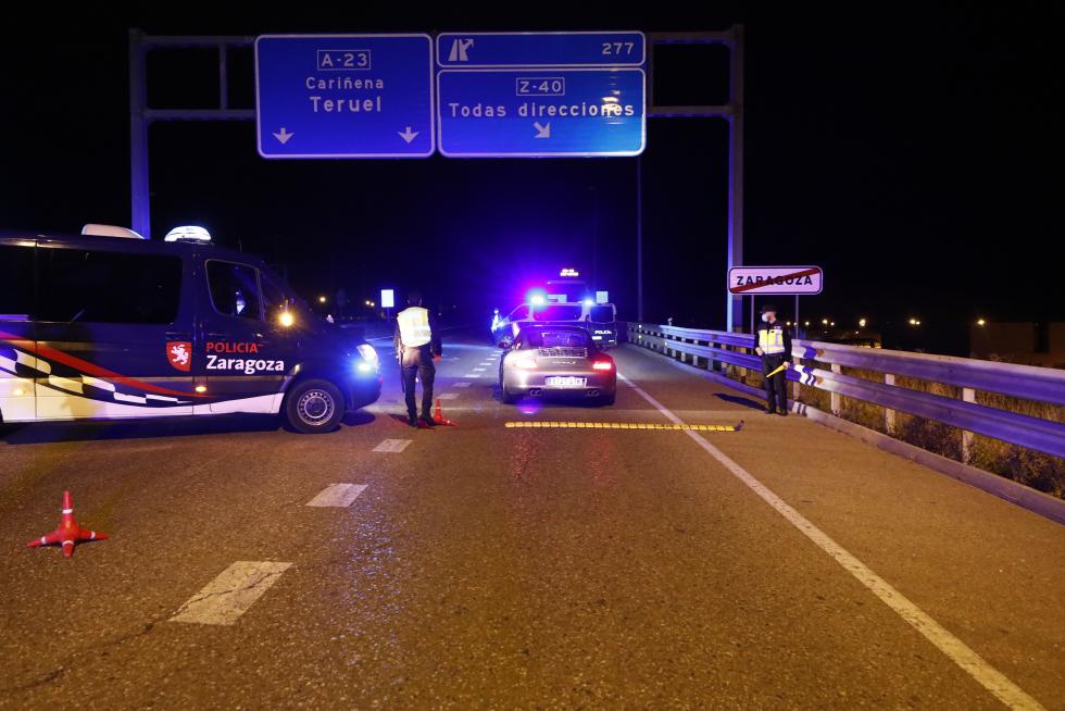 Fuerzas y Cuerpos de Seguridad vigilan el confinamiento de Zaragoza