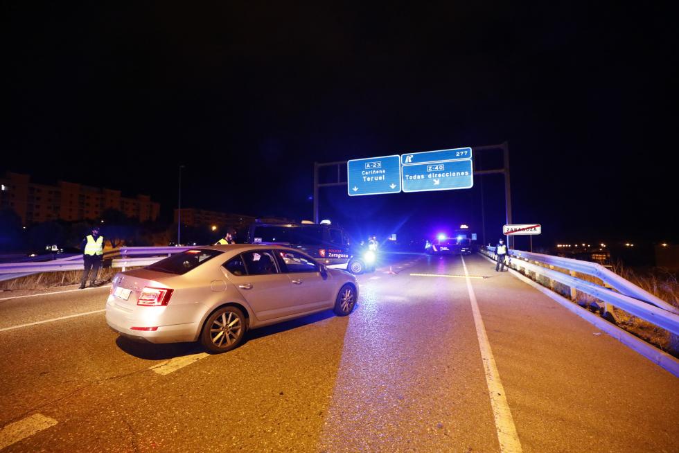 Fuerzas y Cuerpos de Seguridad vigilan el confinamiento de Zaragoza