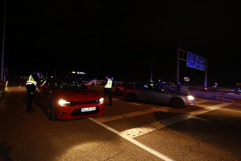 Fuerzas y Cuerpos de Seguridad vigilan el confinamiento de Zaragoza