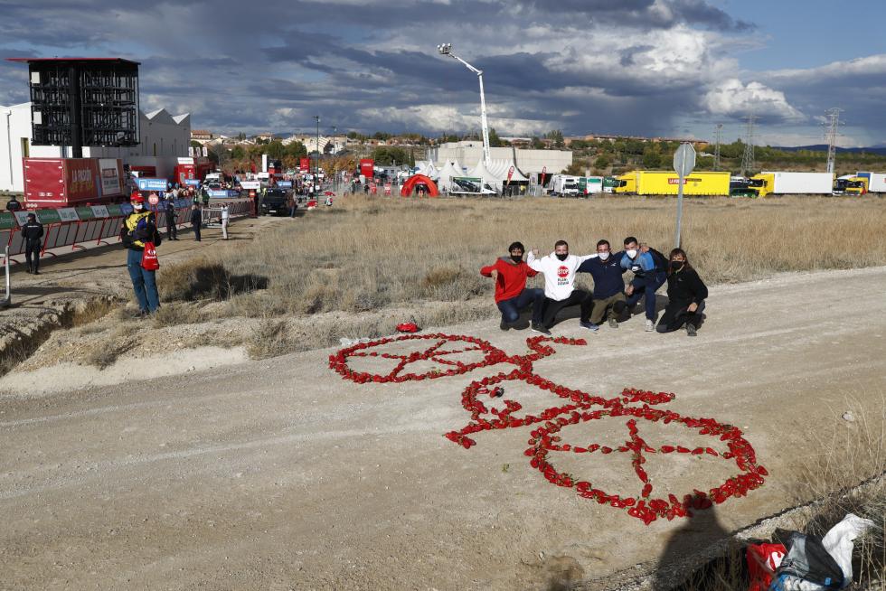 Ambiente en Ejea de los Caballeros, escenario del final de la cuarta etapa de la Vuelta a España