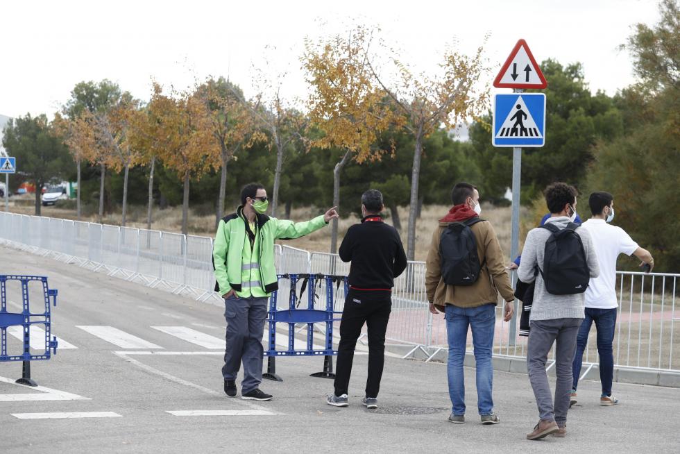 Ambiente en Ejea de los Caballeros, escenario del final de la cuarta etapa de la Vuelta a España