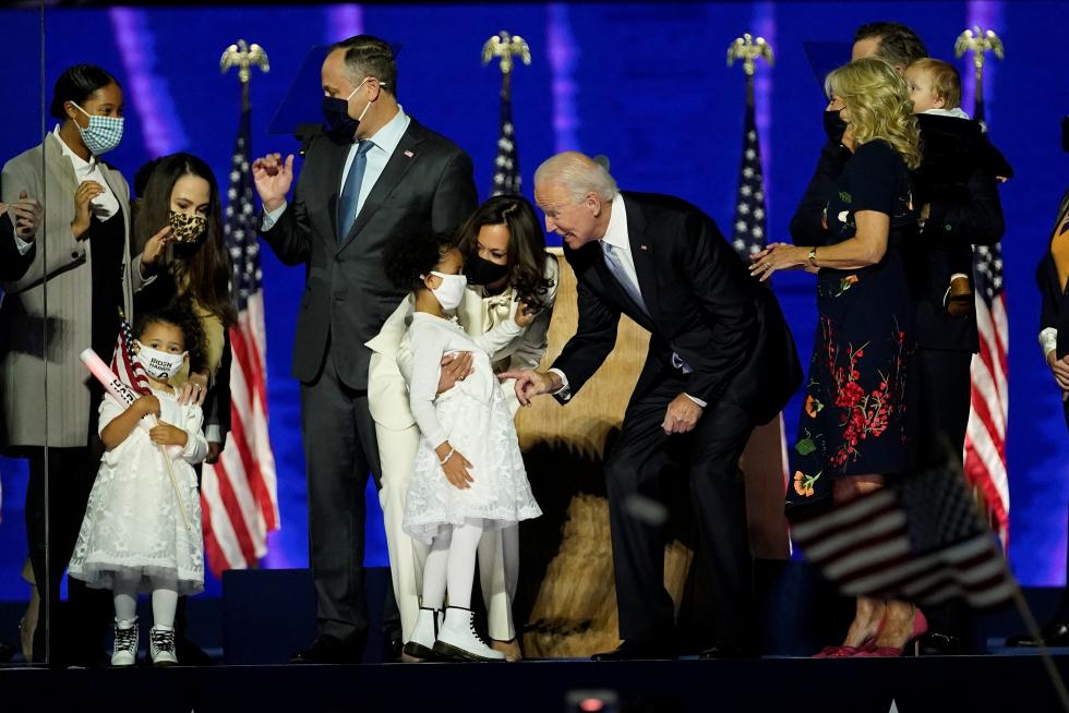 Joe Biden y Kamala Harris celebran haber ganado las elecciones a la Presidencia de Estados Unidos