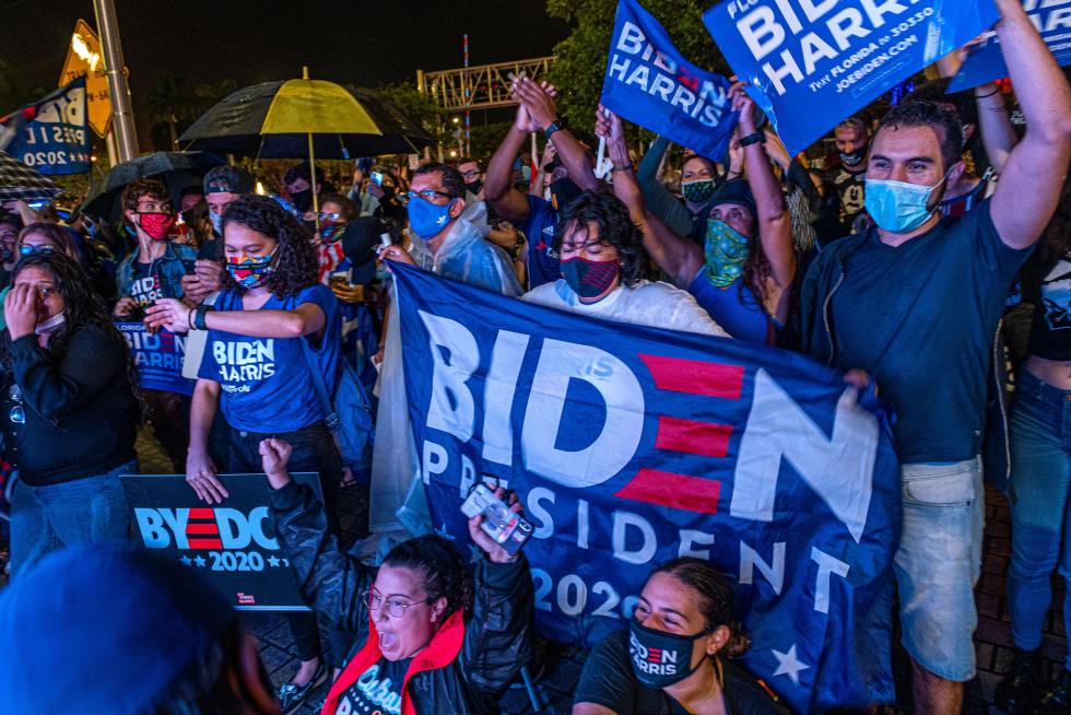 Joe Biden y Kamala Harris celebran haber ganado las elecciones a la Presidencia de Estados Unidos