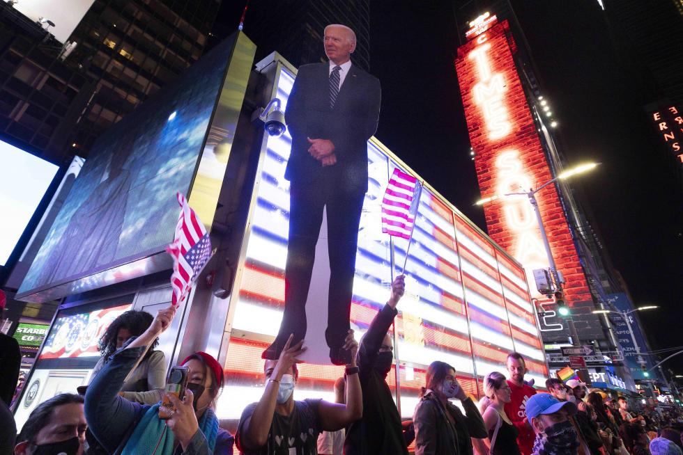 Joe Biden y Kamala Harris celebran haber ganado las elecciones a la Presidencia de Estados Unidos