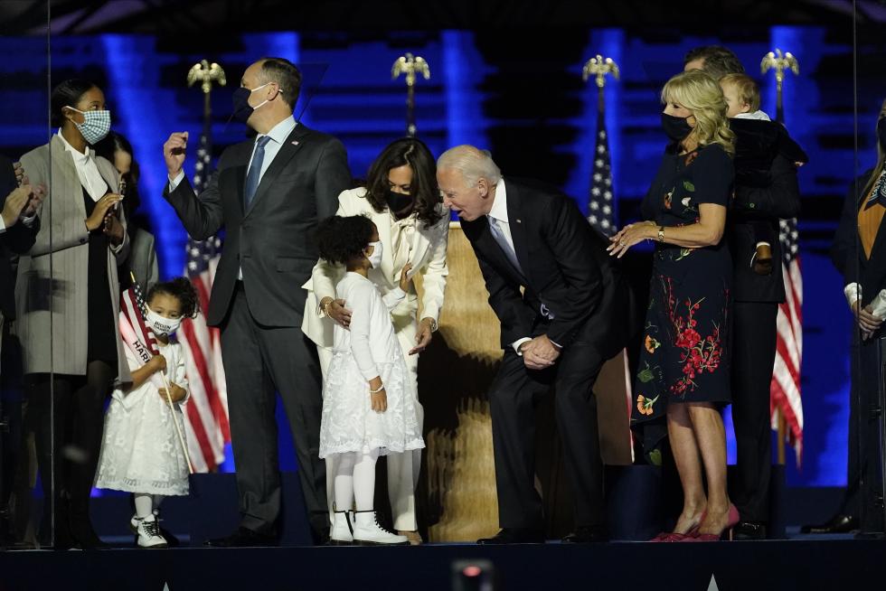 Joe Biden y Kamala Harris celebran haber ganado las elecciones a la Presidencia de Estados Unidos