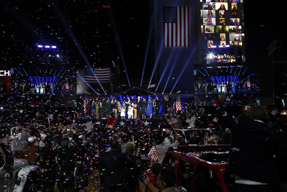 Joe Biden y Kamala Harris celebran haber ganado las elecciones a la Presidencia de Estados Unidos