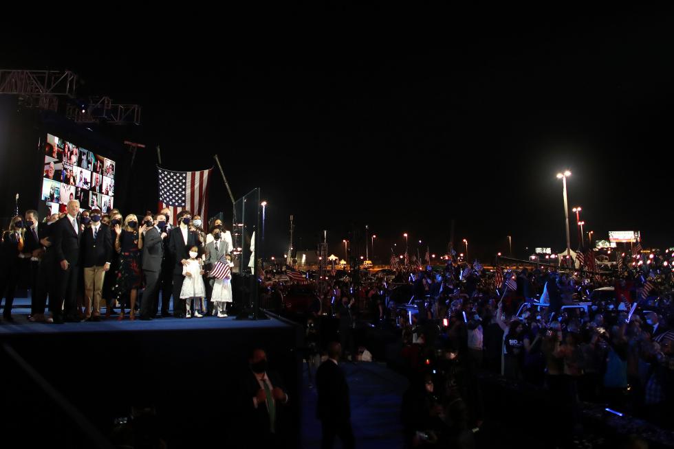 Joe Biden y Kamala Harris celebran haber ganado las elecciones a la Presidencia de Estados Unidos