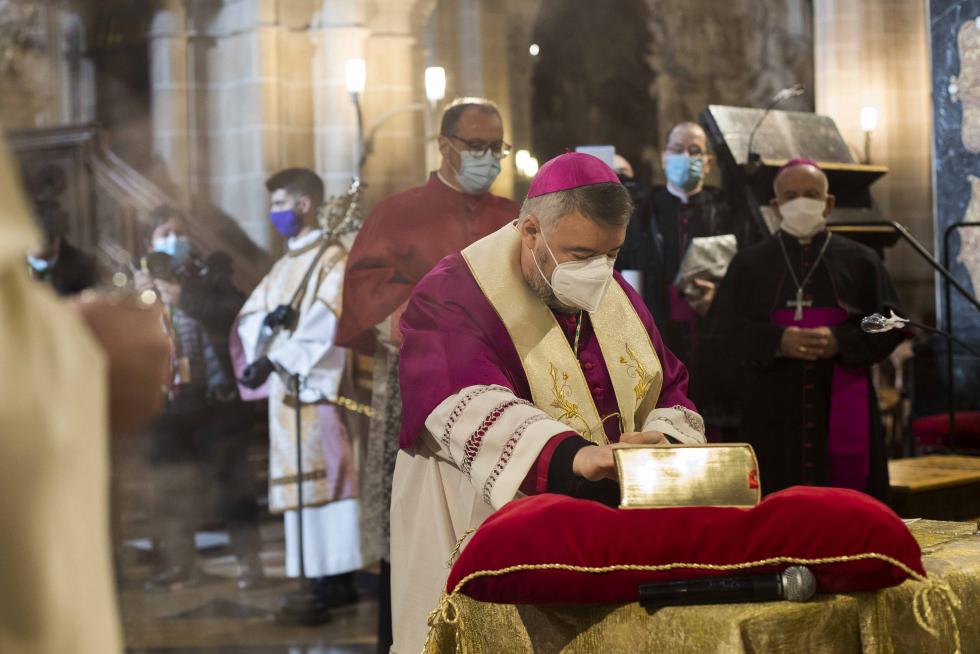 Toma de posesión del nuevo arzobispo de Zaragoza, Carlos Manuel Escribano