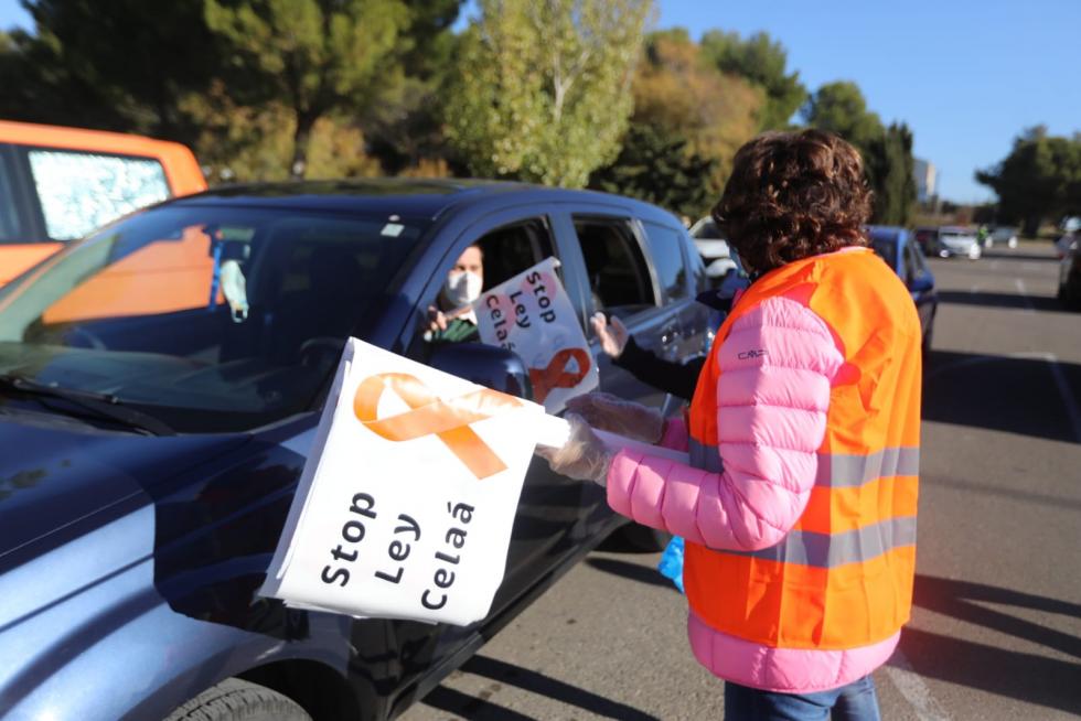 La concertada toma las calles para protestar contra la ley Celaá