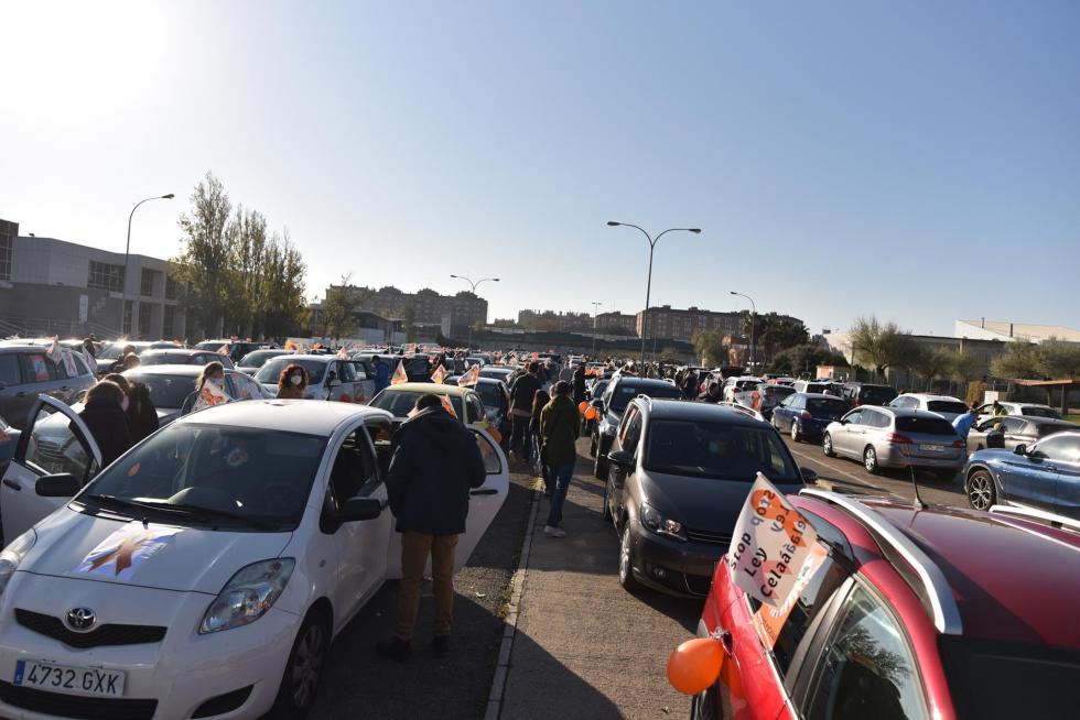 La concertada toma las calles para protestar contra la ley Celaá