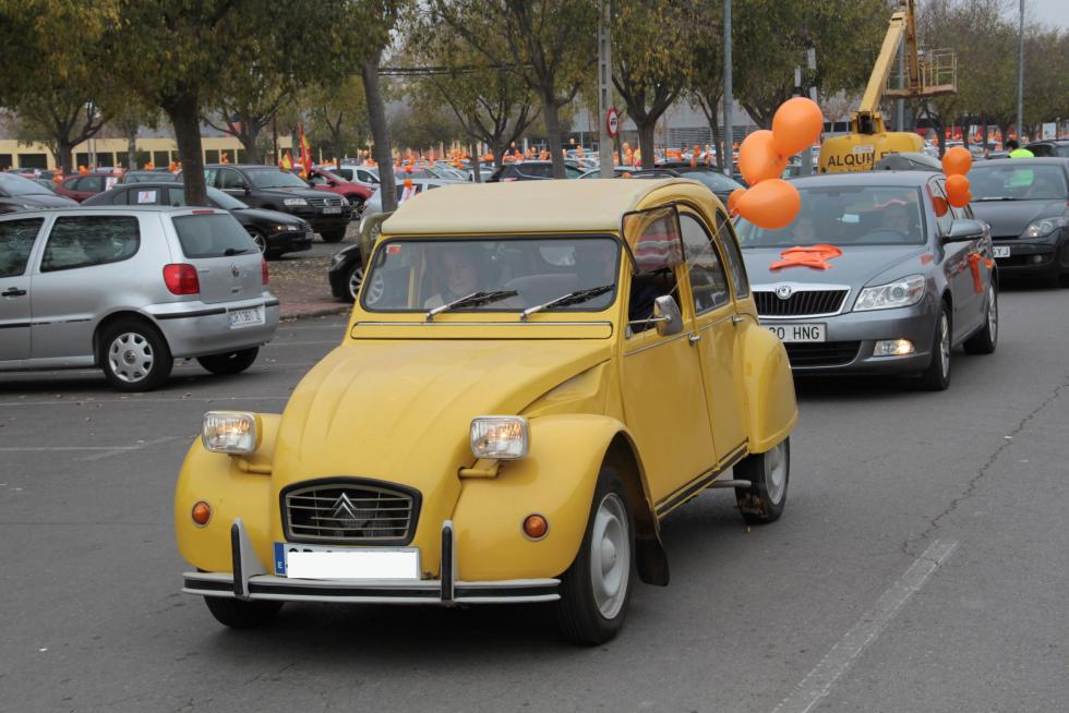 La 'marea naranja' de la concertada abarrota las calles contra le ley Celaá
