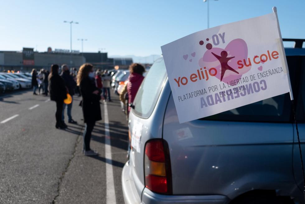 La protesta de la enseñanza concertada también ha llenado las calles de Logroño