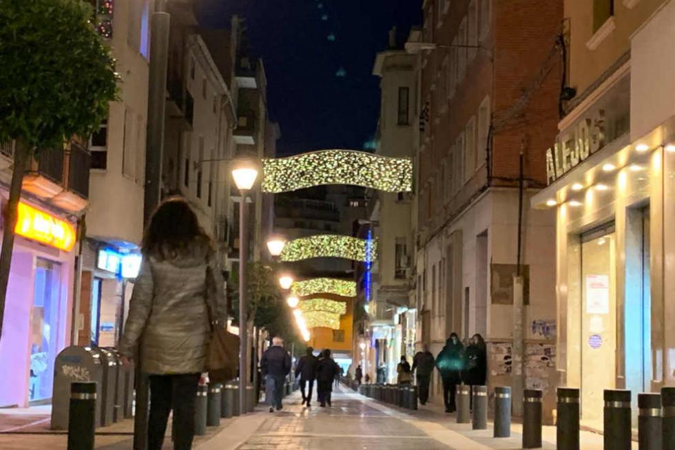 Se ha renovado la iluminación navideña.
