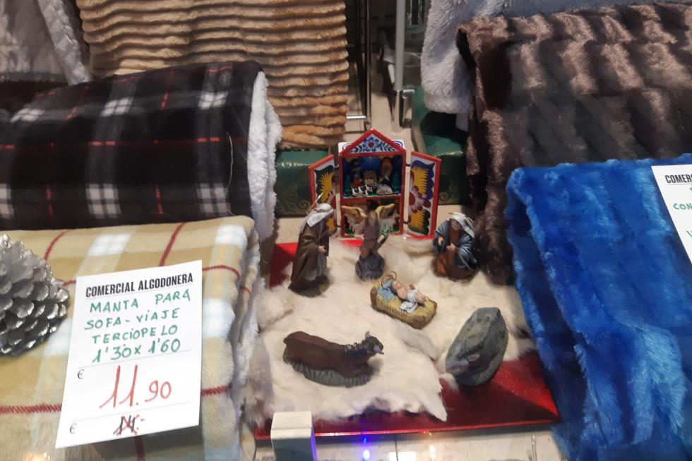 Comercial Algodonera, en Zaragoza.