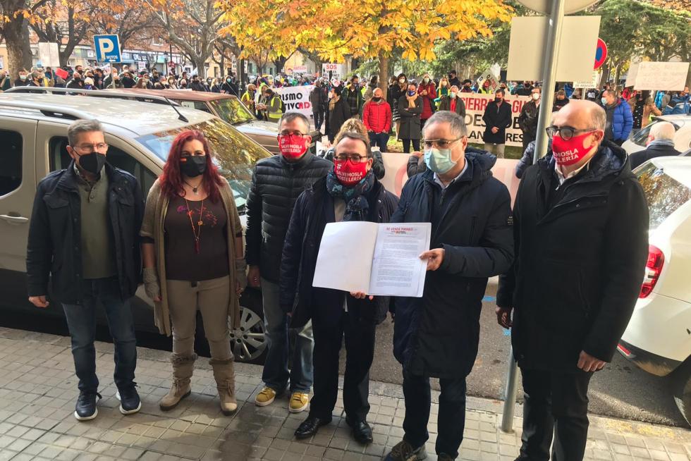 Protesta del sector de la nieve en Huesca.