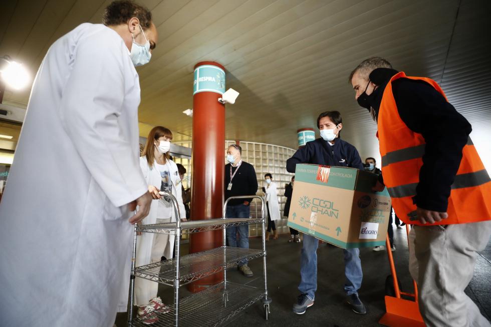 Aragón recibe las primeras vacunas de la covid-19.