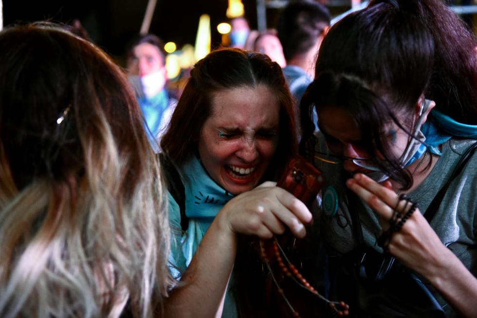 Protests as senate debates abortion bill in Buenos Aires