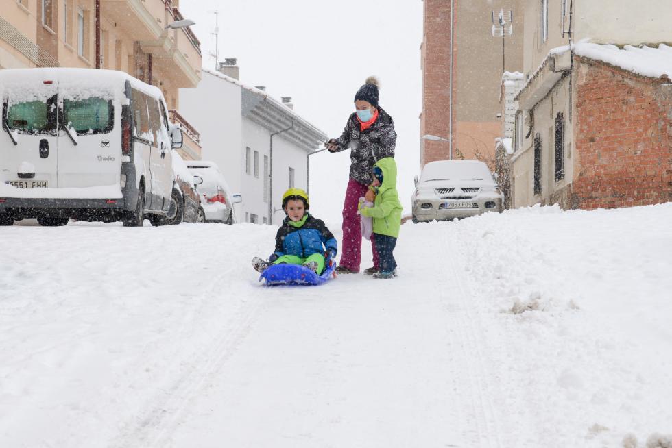 La nieve de Filomena tiñe de blanco la provincia de Teruel